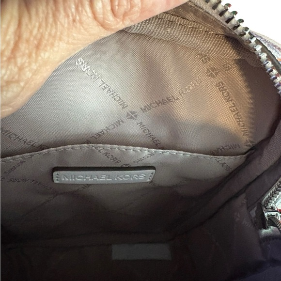Michael Kors jet set White med Crossbody Bag NWT retail $398 SPECIAL EDITION - Picture 12 of 12
